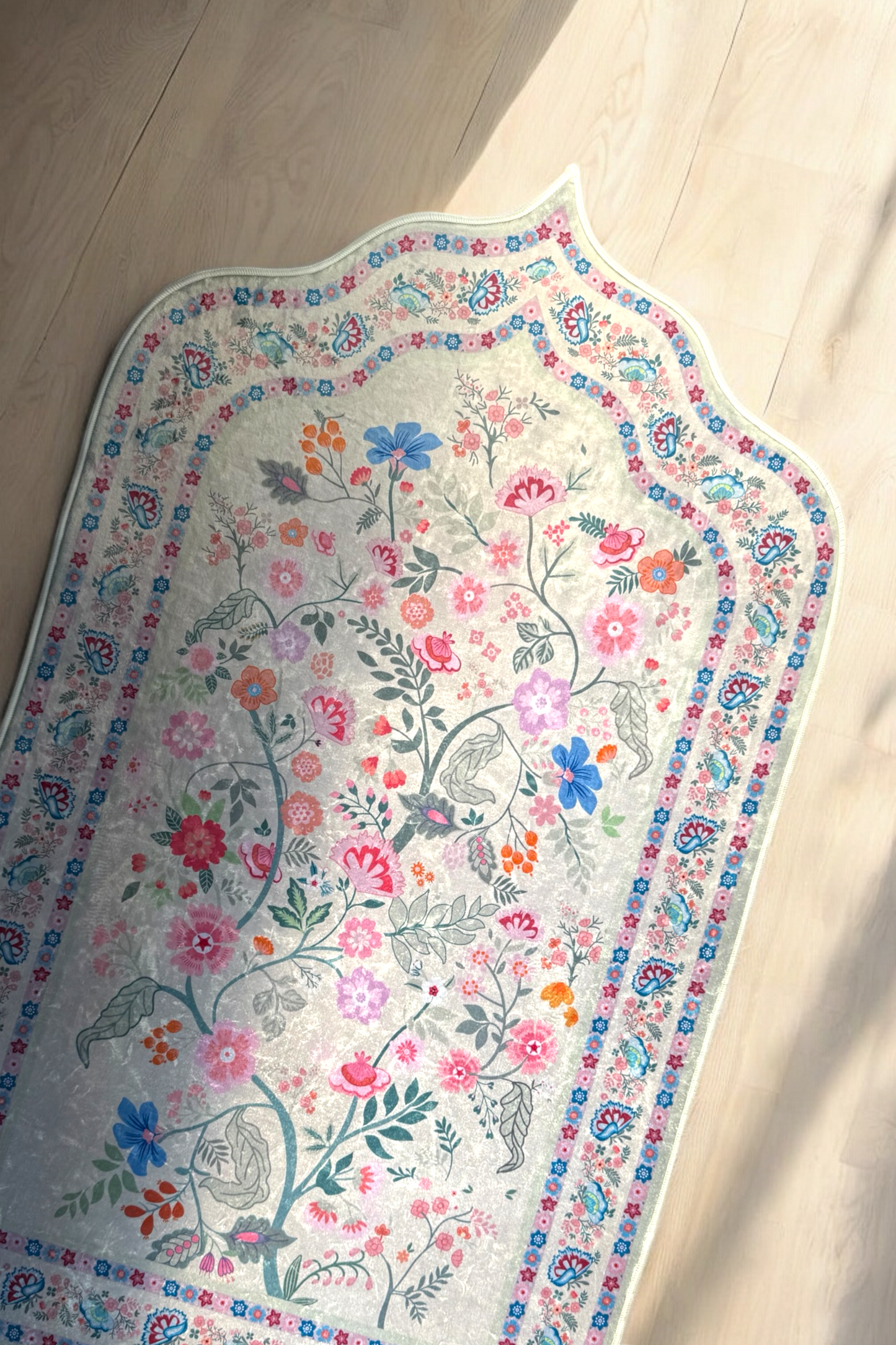 Floral Ice Velvet Padded Prayer Mats Quality Prayer Rugs